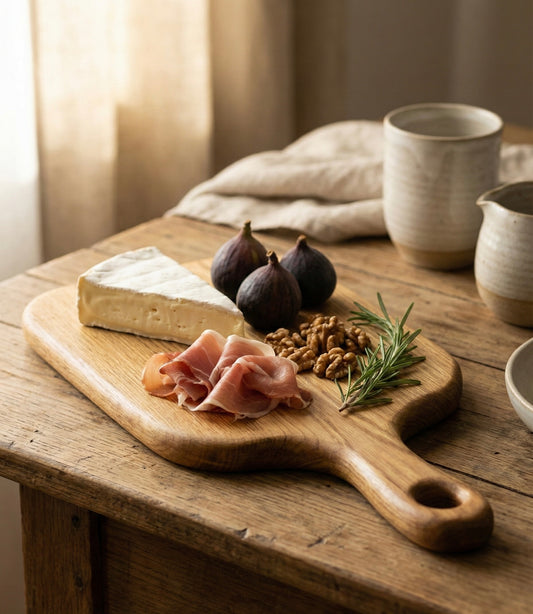 Hugo – Frühstücksbrett aus regionaler Eiche