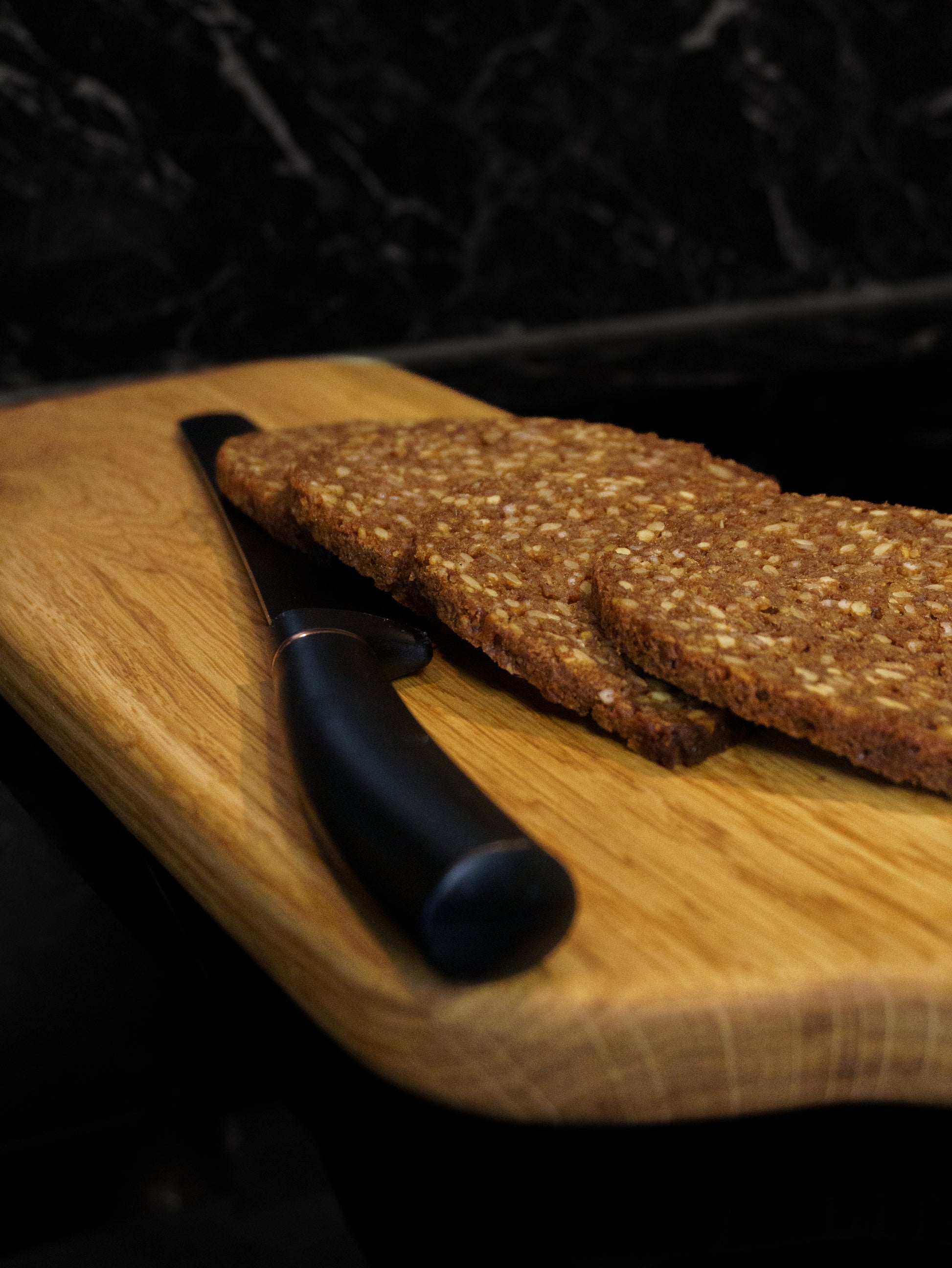 Das Servierbrett - handgefertigt aus regionaler Eiche