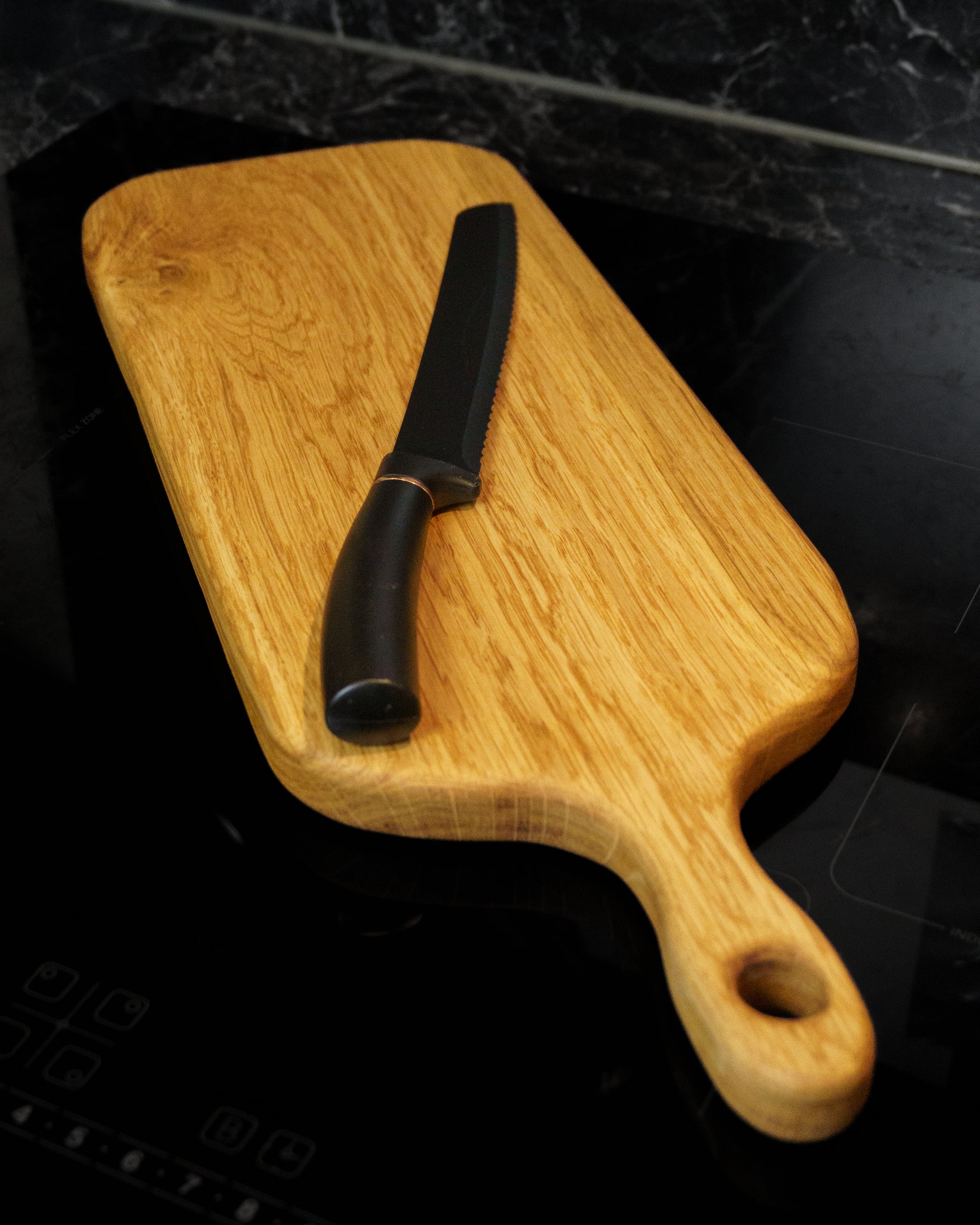 Das Servierbrett - handgefertigt aus regionaler Eiche